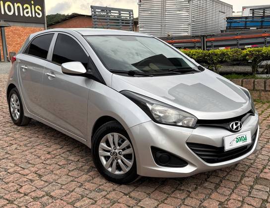 HYUNDAI HB20 1.0 COMFORT PLUS 12V FLEX 4P MANUAL HYUNDAI HB20 1.0 COMFORT PLUS 12V FLEX 4P MANUAL